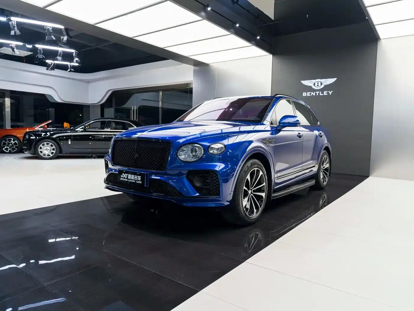 Bentayga 2021 4.0T V8 — миниатюра 1