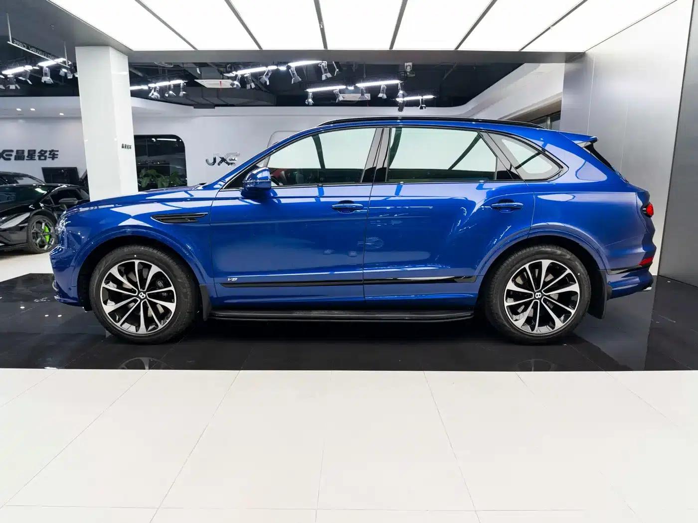 Bentayga 2021 4.0T V8 — миниатюра 12