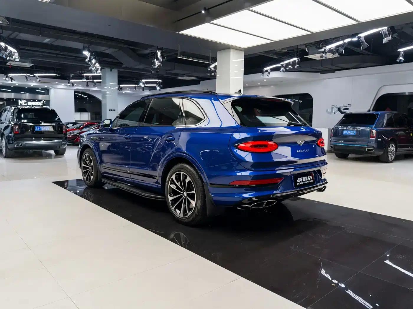 Bentayga 2021 4.0T V8 — миниатюра 15