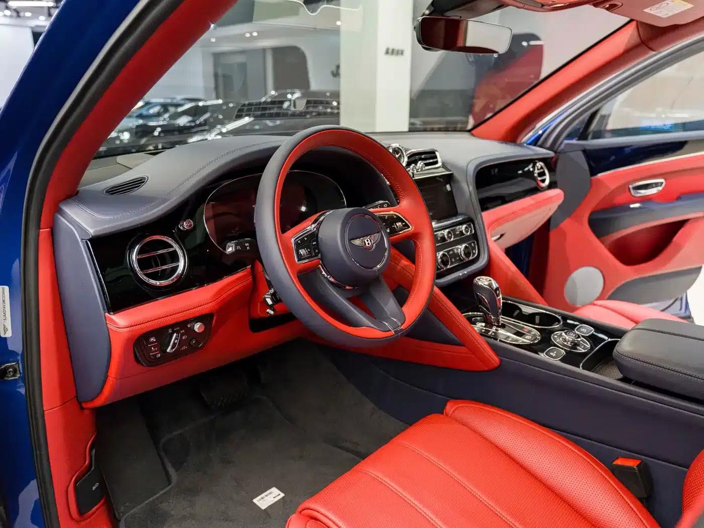 Bentayga 2021 4.0T V8 — миниатюра 4
