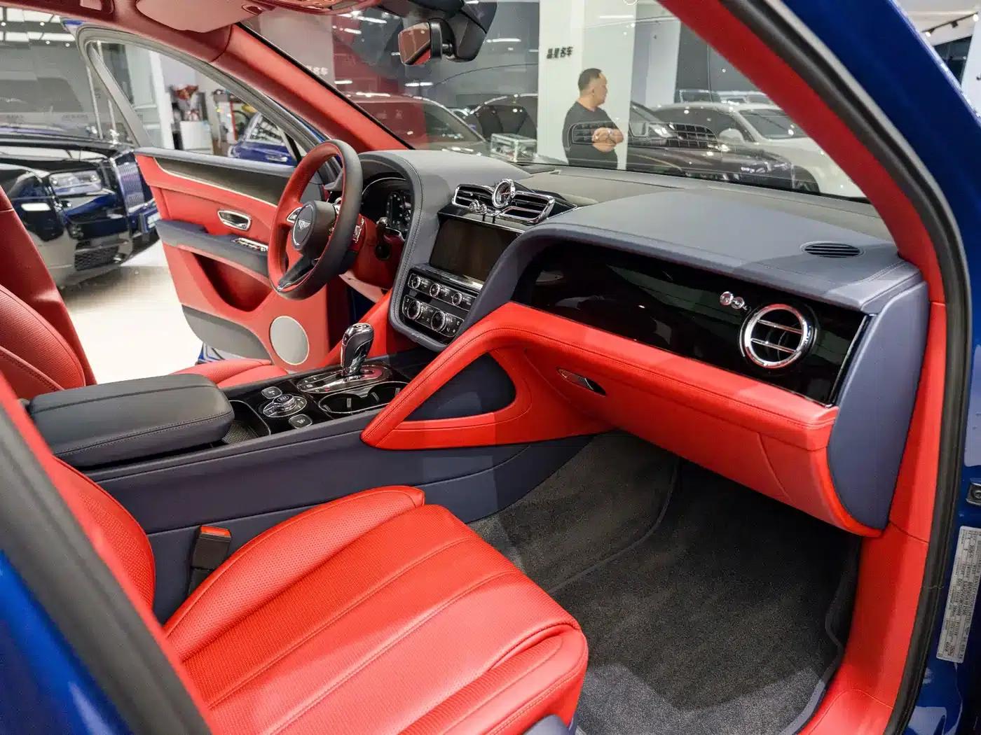 Bentayga 2021 4.0T V8 — миниатюра 6