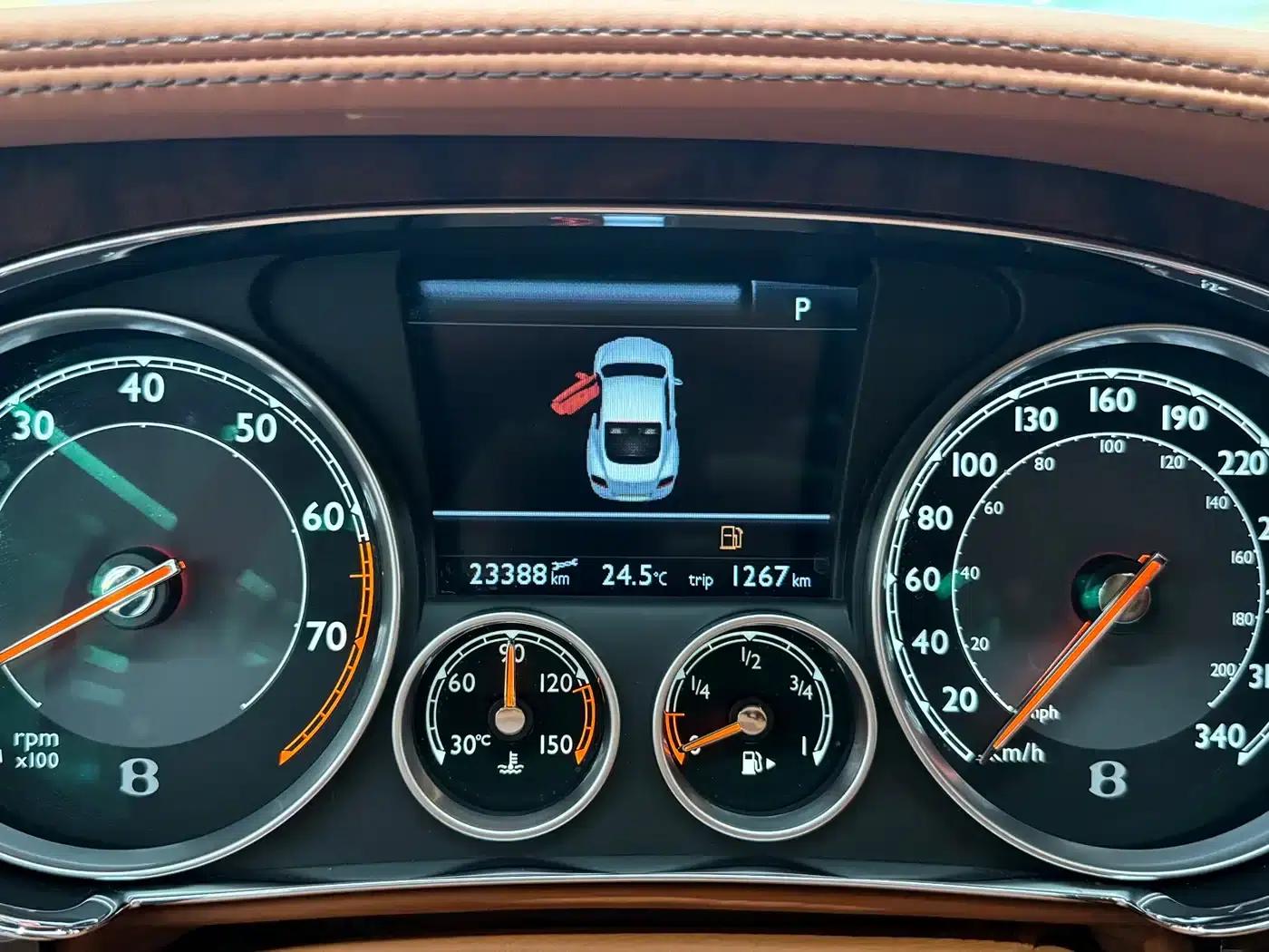 2015 Continental 4.0T GT V8 Standard Edition — миниатюра 14