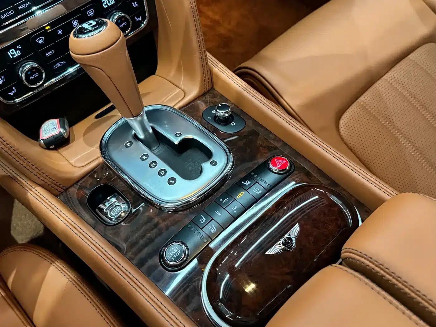 2015 Continental 4.0T GT V8 Standard Edition — миниатюра 16