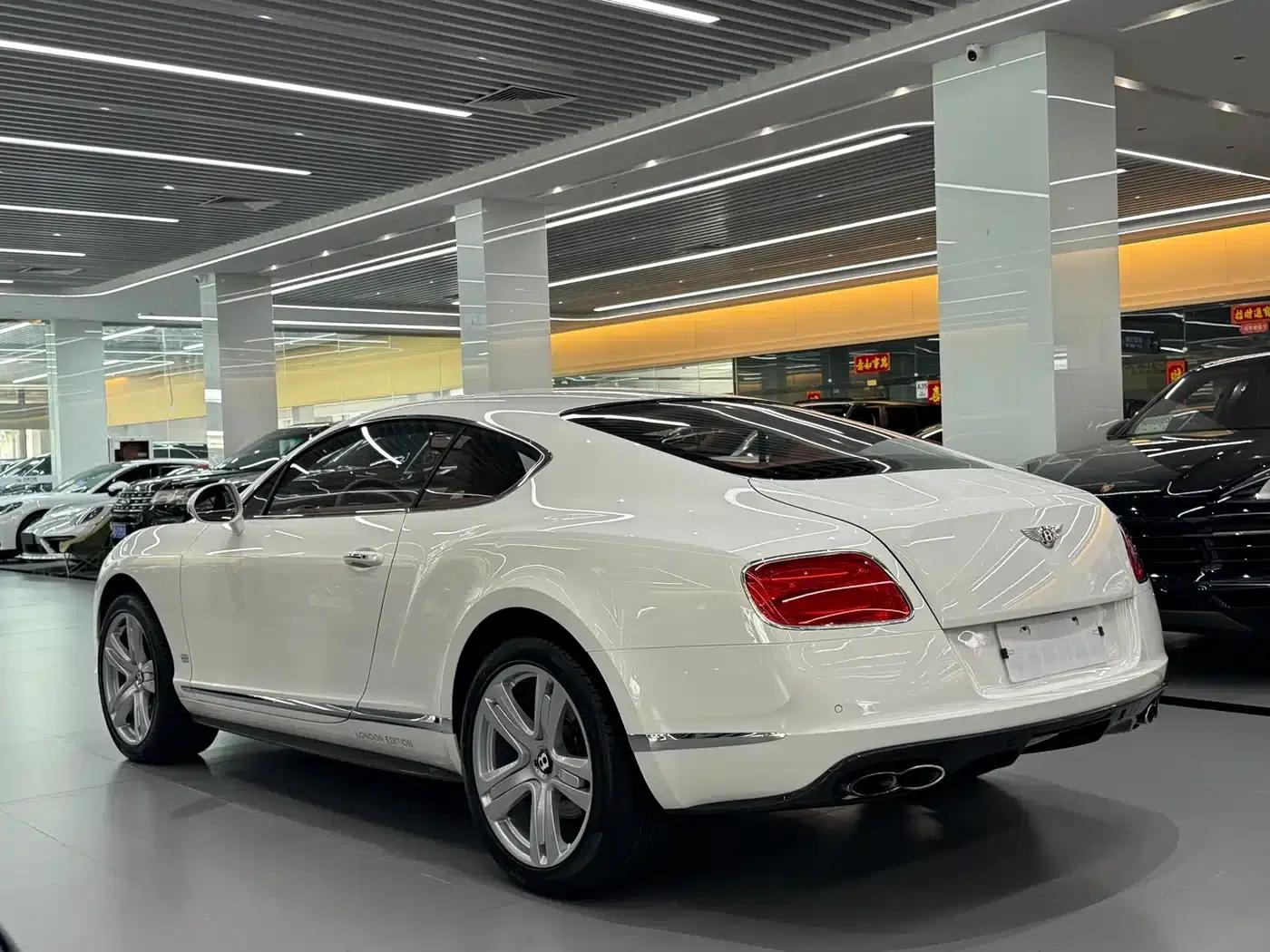 2015 Continental 4.0T GT V8 Standard Edition — миниатюра 4