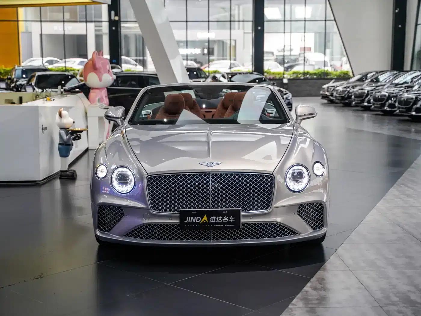 2022 Continental 6.0T GT W12 Mulliner Convertible — миниатюра 15