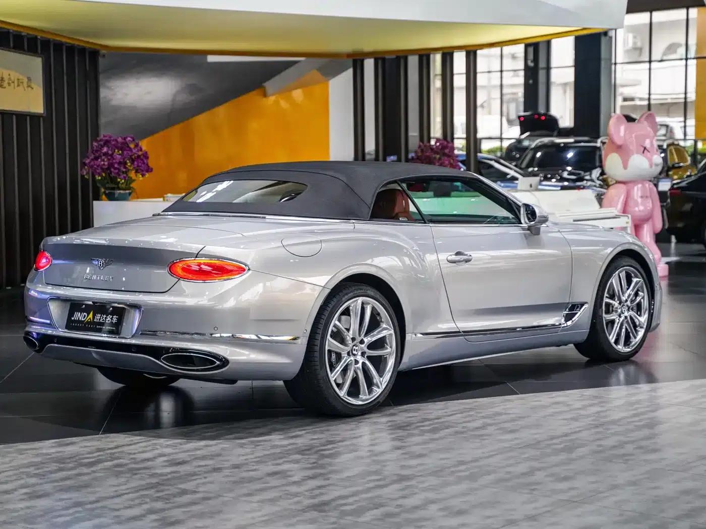 2022 Continental 6.0T GT W12 Mulliner Convertible — миниатюра 4