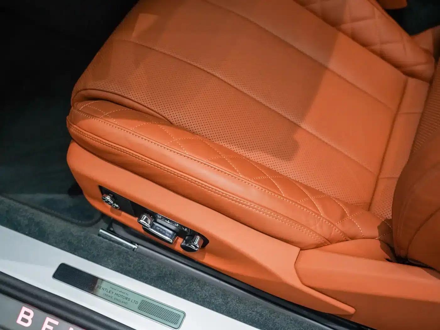 2022 Continental 6.0T GT W12 Mulliner Convertible — миниатюра 8