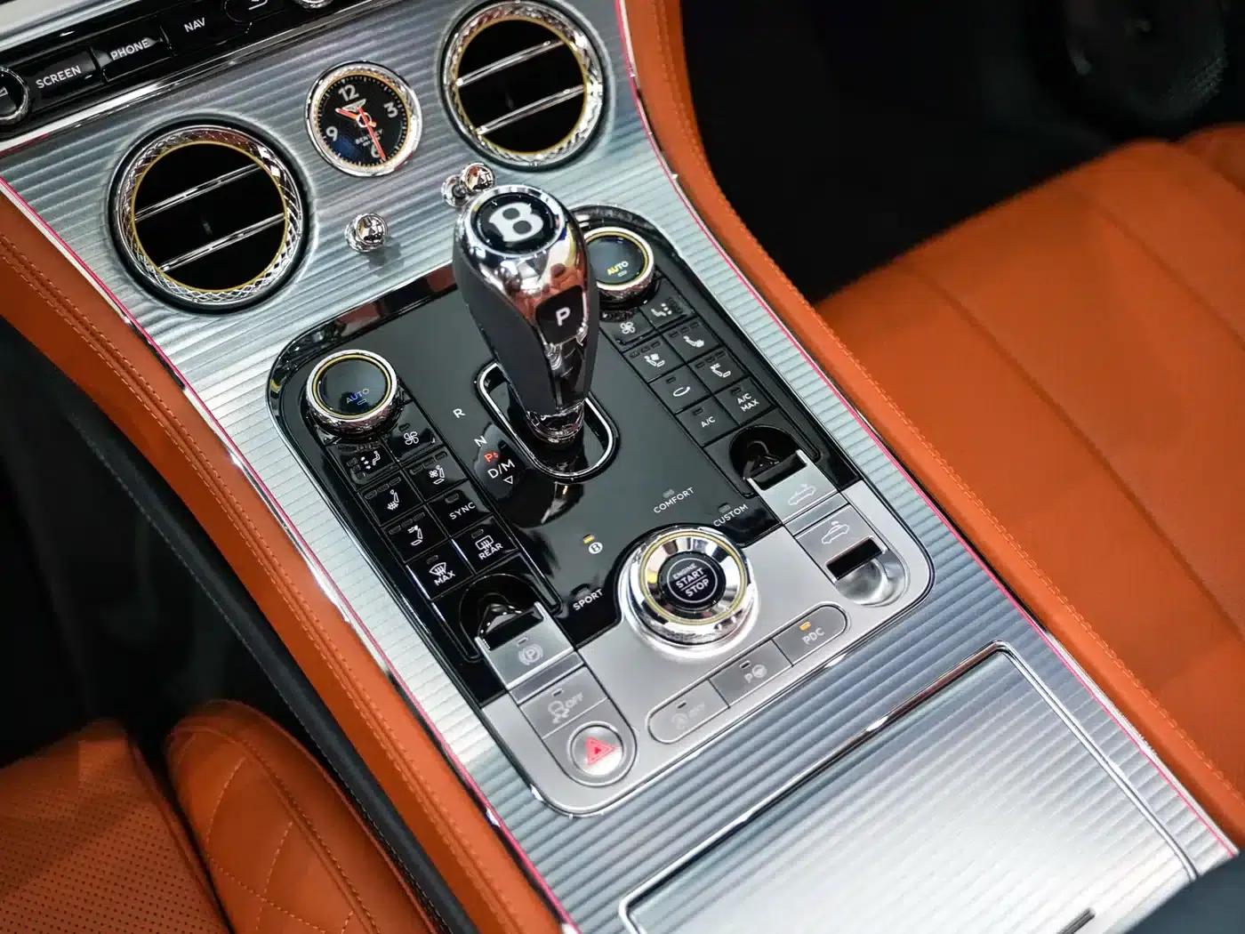 2022 Continental 6.0T GT W12 Mulliner Convertible — миниатюра 9