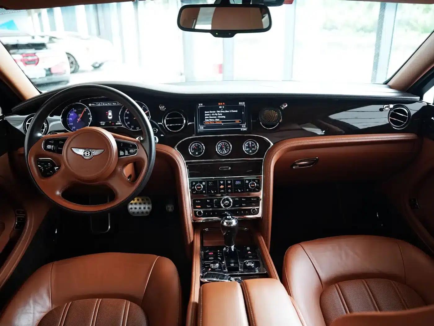 2013 Mulsanne 6.8T Mulliner Special Edition — миниатюра 5