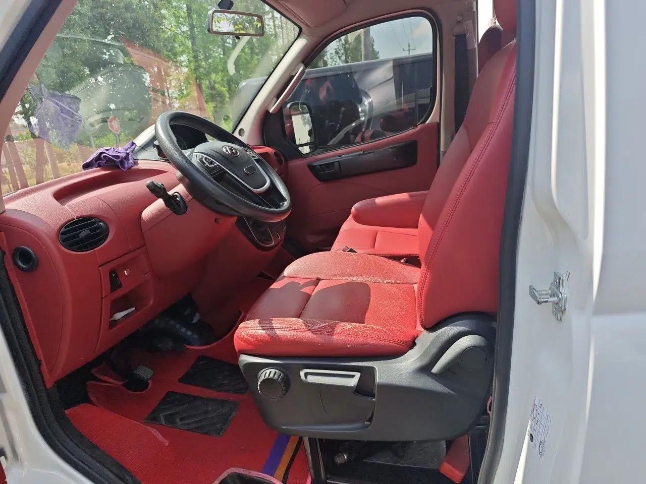 SAIC MAXUS Xintu V80 2021 2.0T Manual Classic Aoyuntong Long Wheelbase Mid-Roof 6/7/8/9-Seater — миниатюра 16