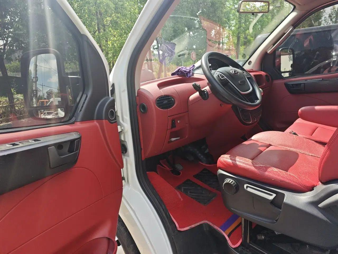 SAIC MAXUS Xintu V80 2021 2.0T Manual Classic Aoyuntong Long Wheelbase Mid-Roof 6/7/8/9-Seater — миниатюра 17