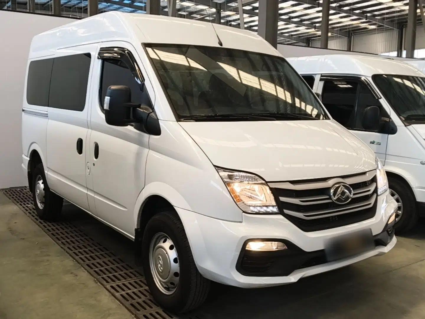 SAIC MAXUS Xintu V80 2024 Aotuntong Value Edition 6MT Short Wheelbase Mid-Height Roof 127 Ps 5/6 Seats — миниатюра 3