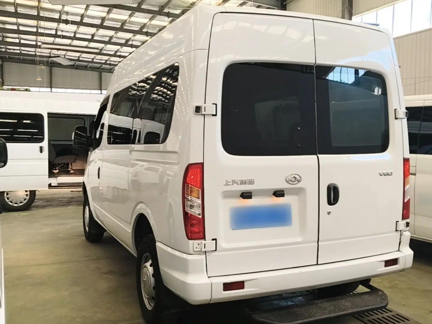 SAIC MAXUS Xintu V80 2024 Aotuntong Value Edition 6MT Short Wheelbase Mid-Height Roof 127 Ps 5/6 Seats — миниатюра 4