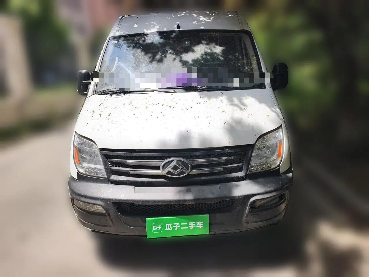 SAIC MAXUS Xintu V80 2019 2.5T Classic Edition 6-Speed Manual – Aoyuntong Modified Version Short Wheelbase Mid-Height Roof 5/6 Seats — миниатюра 2