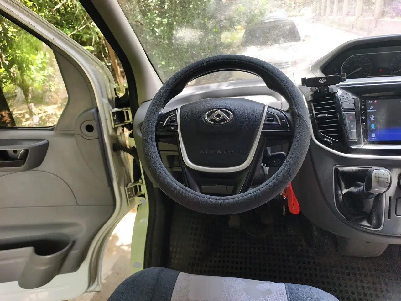 SAIC MAXUS Xintu V80 2019 2.5T Classic Edition 6-Speed Manual – Aoyuntong Modified Version Short Wheelbase Mid-Height Roof 5/6 Seats — миниатюра 11