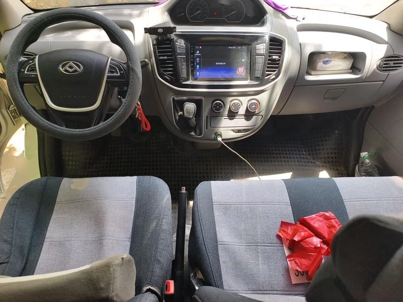 SAIC MAXUS Xintu V80 2019 2.5T Classic Edition 6-Speed Manual – Aoyuntong Modified Version Short Wheelbase Mid-Height Roof 5/6 Seats — миниатюра 10
