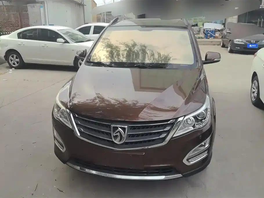 Baojun 560 2015 1.8L Manual Deluxe Edition — миниатюра 2