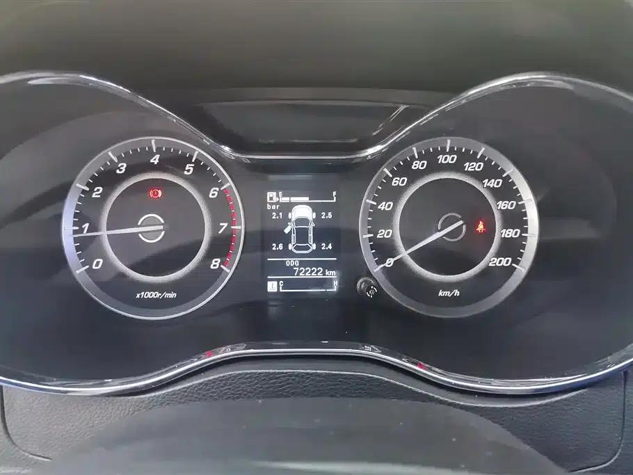 Baojun 560 2015 1.8L Manual Deluxe Edition — миниатюра 14