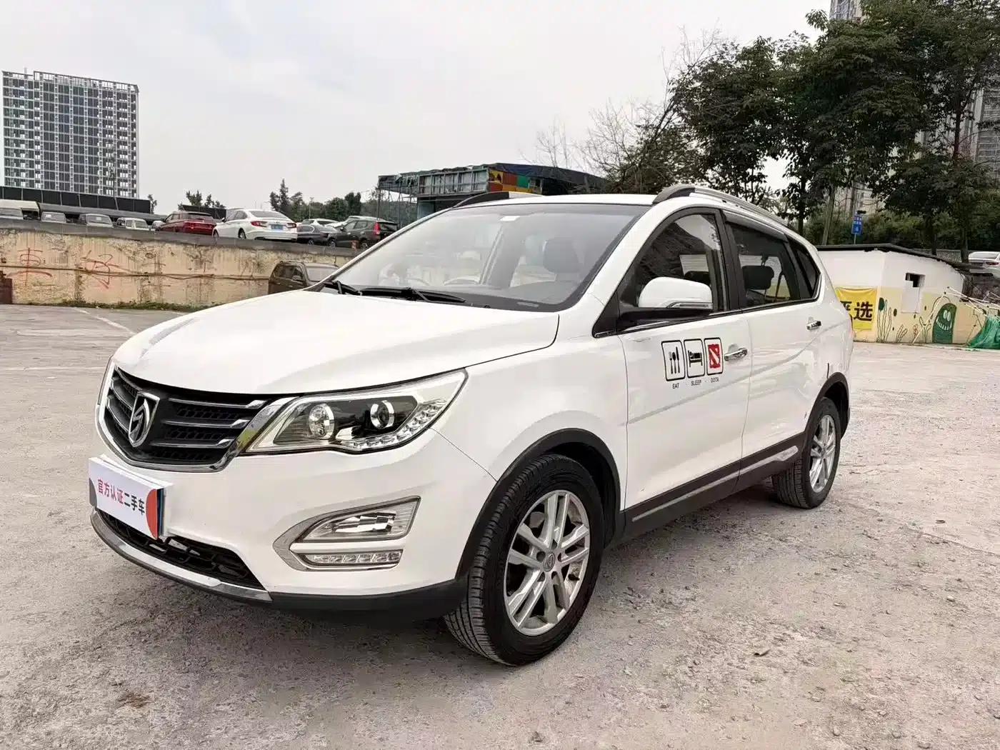 Baojun 560 2015 1.8L Manual Elite Edition — миниатюра 1
