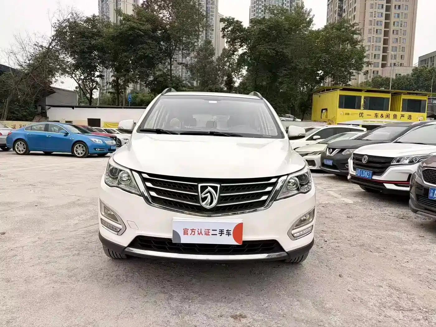 Baojun 560 2015 1.8L Manual Elite Edition — миниатюра 2