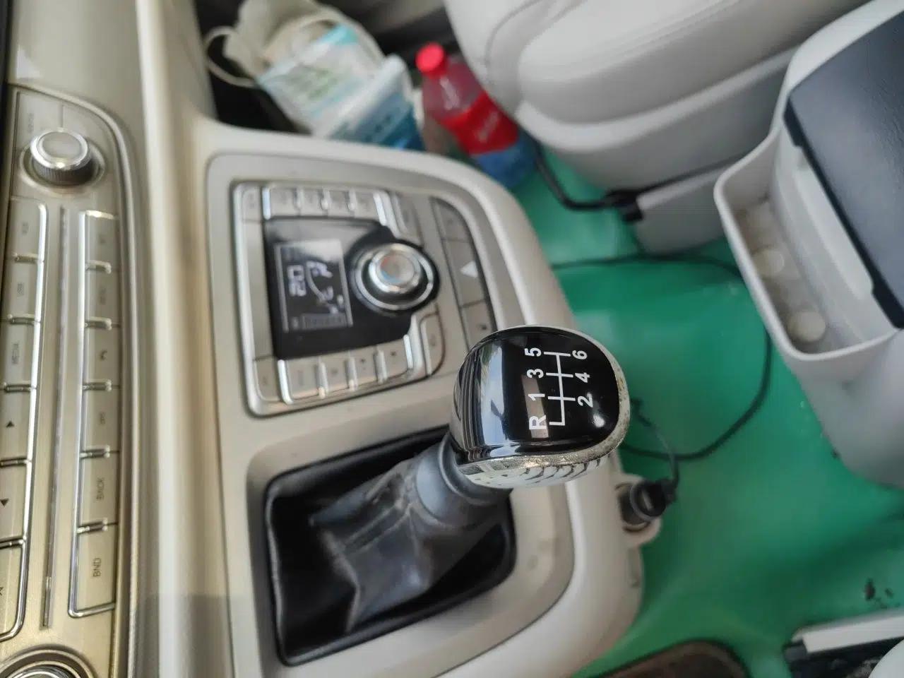 SAIC MAXUS G10 2016 1.9T Manual Elite Edition Diesel China V Standard — миниатюра 15