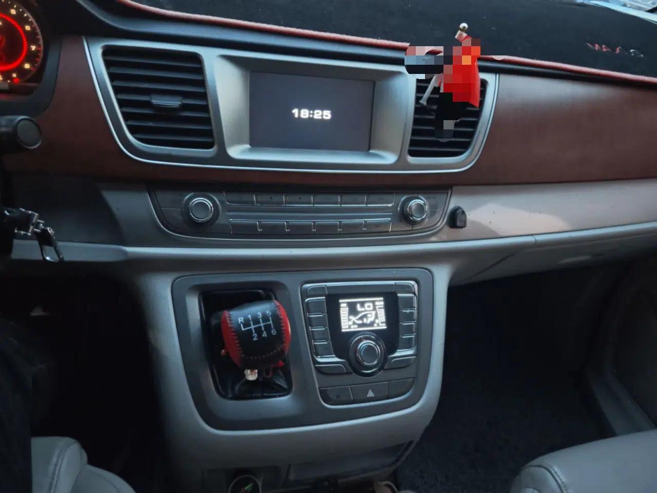 SAIC MAXUS G10 2014 2.0T Manual Luxury Edition — миниатюра 14