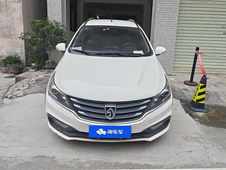 Baojun 310W 2017 1.5L Manual Fashion Edition (National V Emission Standard) — миниатюра 2