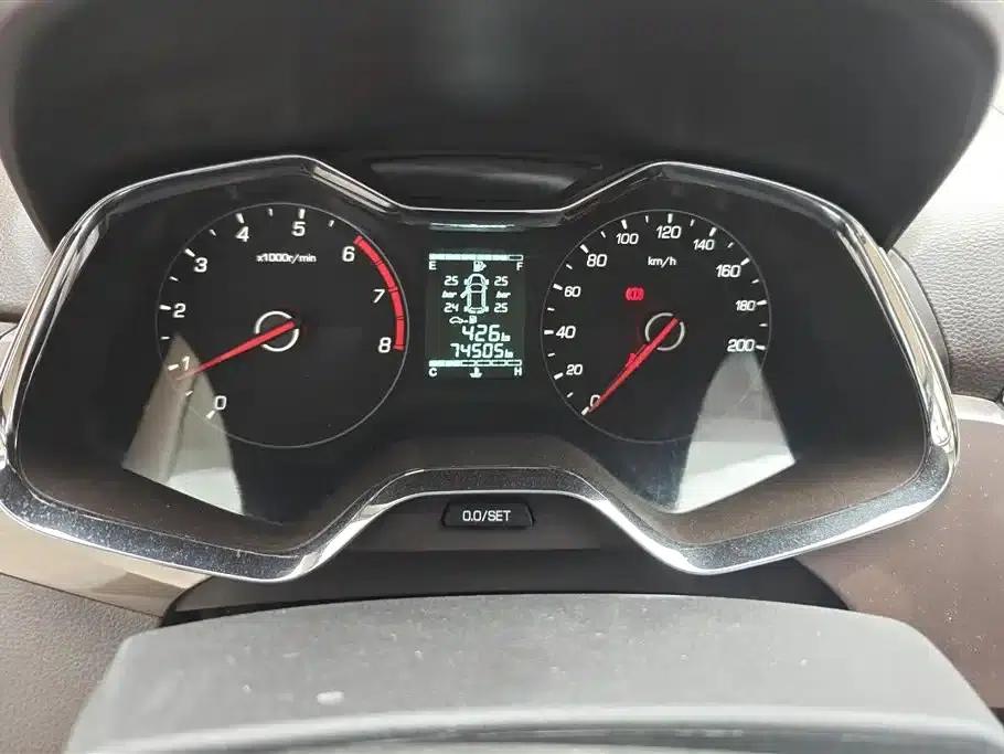 Baojun 310W 2017 1.5L Manual Fashion Edition (National V Emission Standard) — миниатюра 14