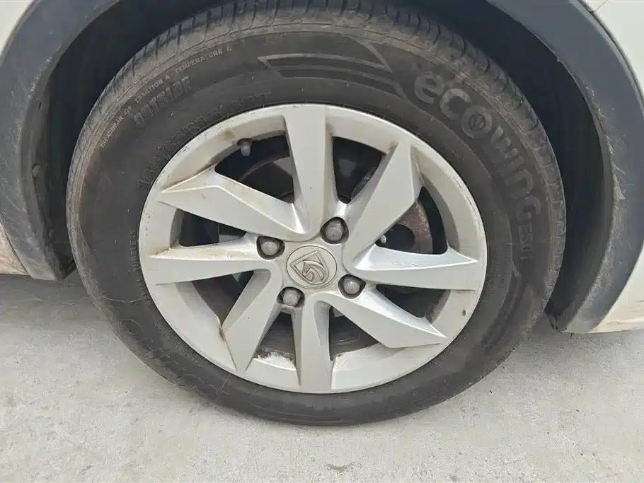 Baojun 310W 2017 1.5L Manual Fashion Edition (National V Emission Standard) — миниатюра 6