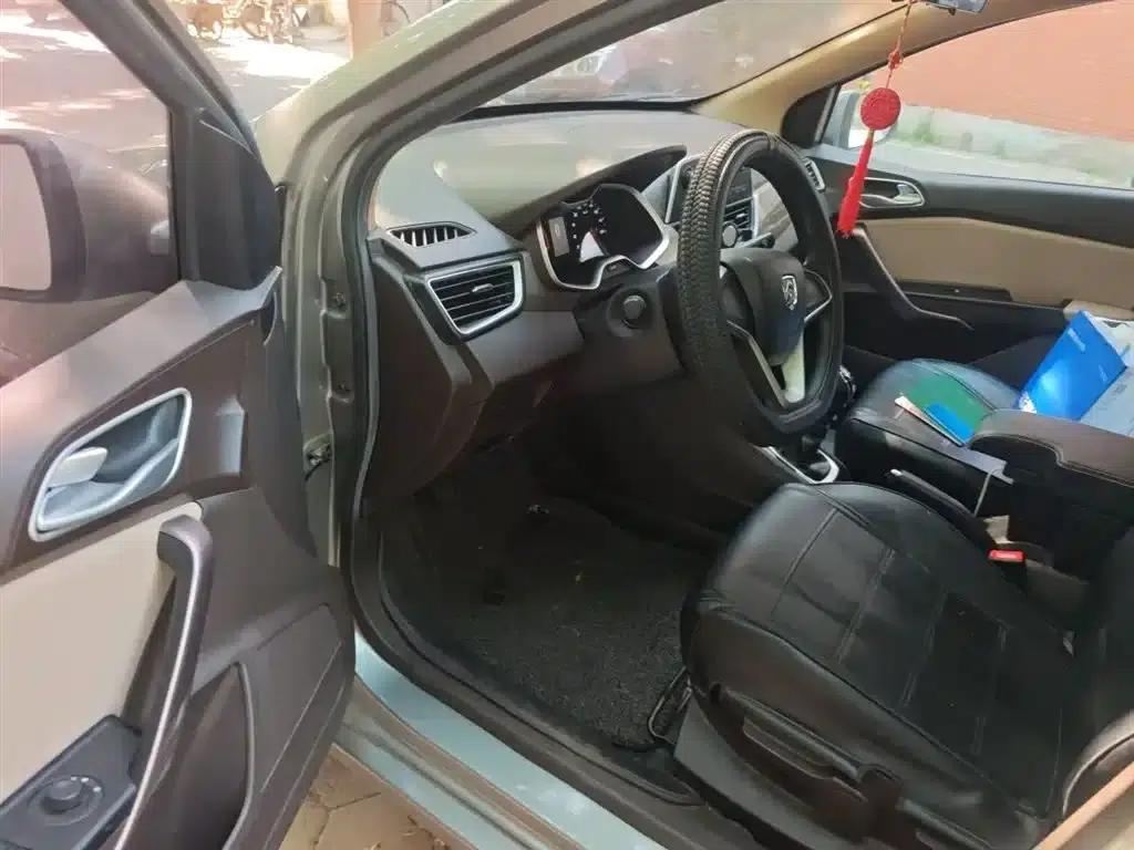 Baojun 310W 2017 1.5L Manual Comfort Model (National VI Emission Standard) — миниатюра 14