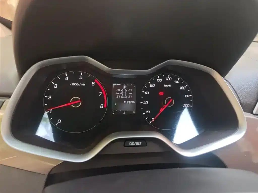 Baojun 310W 2017 1.5L Manual Comfort Model (National VI Emission Standard) — миниатюра 4