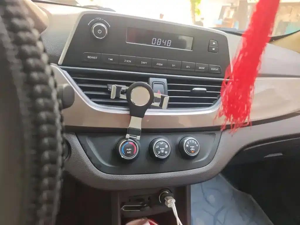 Baojun 310W 2017 1.5L Manual Comfort Model (National VI Emission Standard) — миниатюра 6