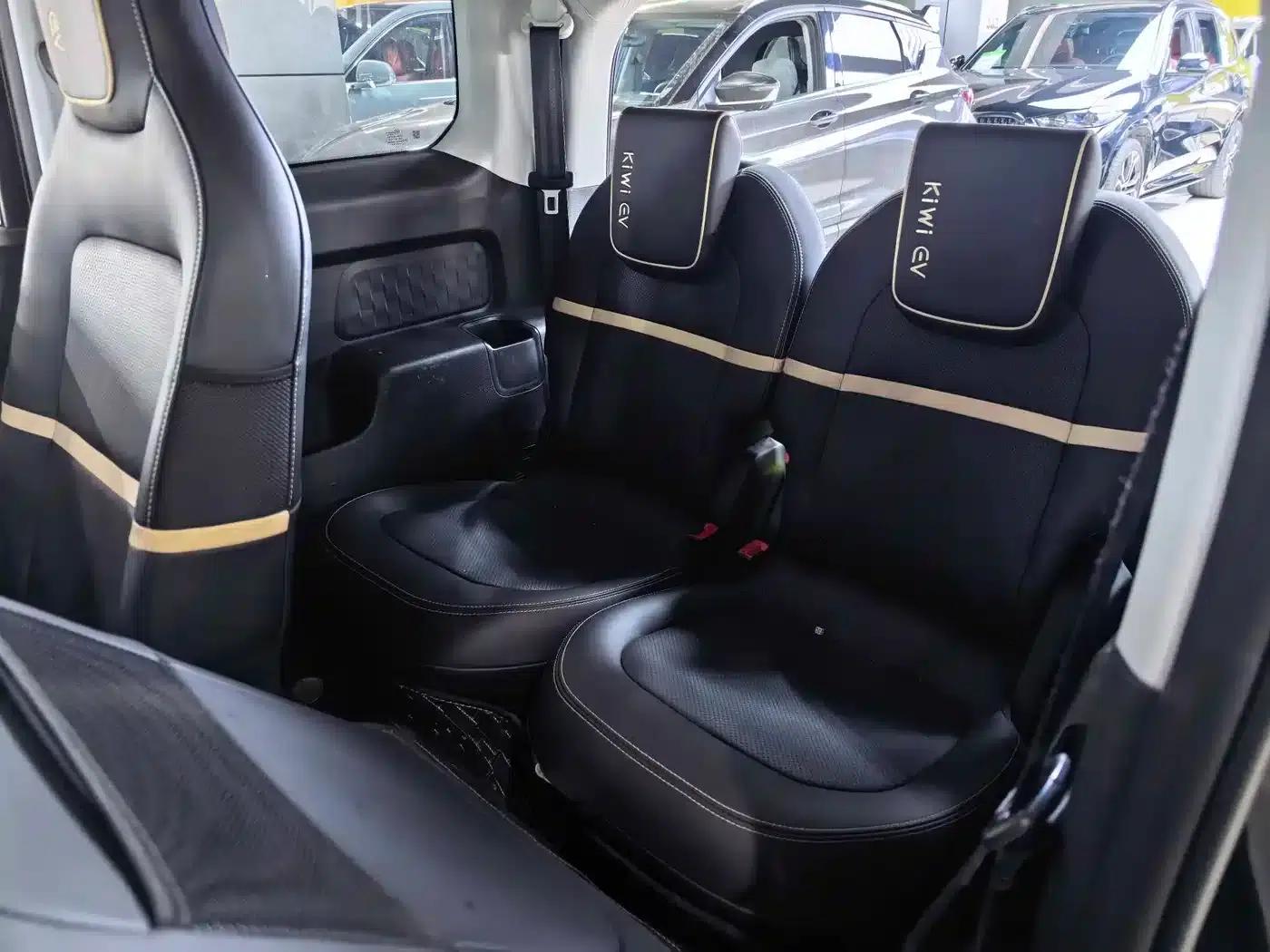 Baojun KiWi EV 2021 Designer Edition Ternary Lithium — миниатюра 4