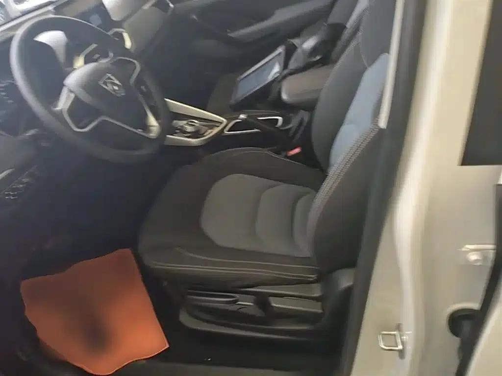 Baojun 530 2018 1.8L Automatic Elite (National V Emission Standard) — миниатюра 15