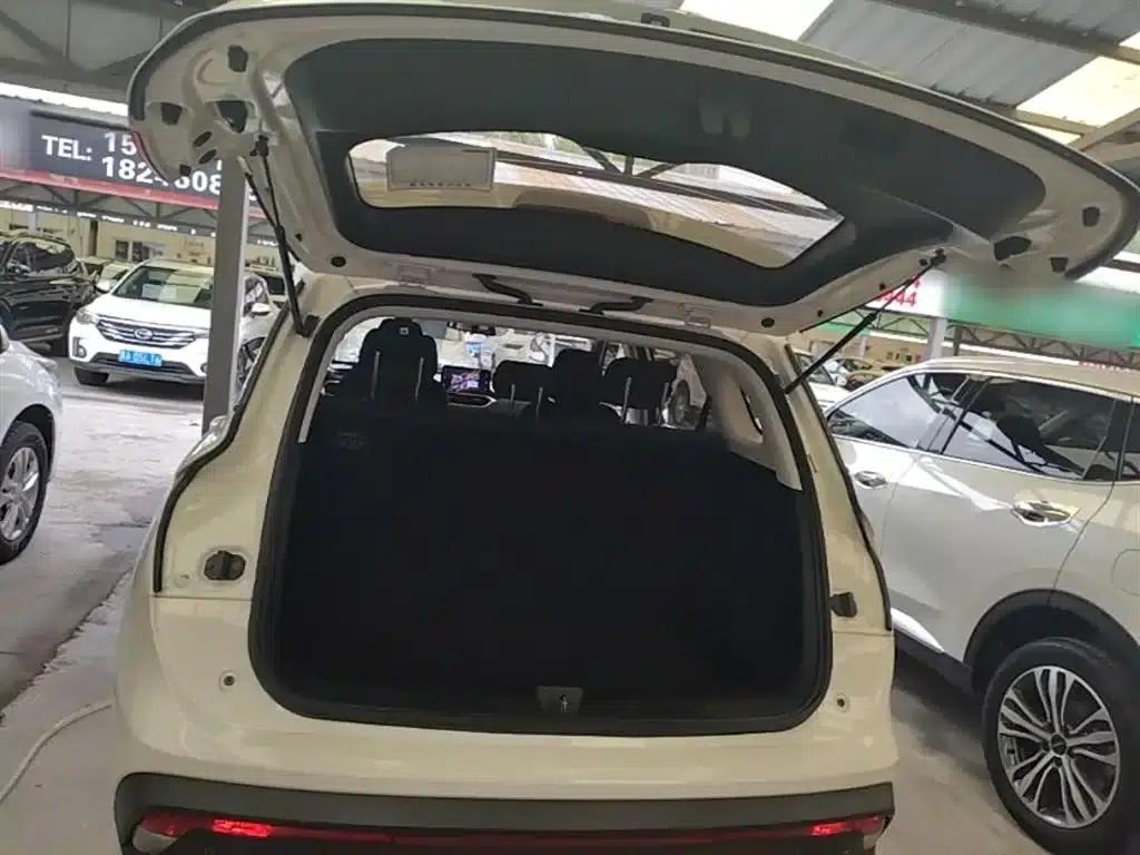 Baojun 530 2018 1.8L Automatic Elite (National V Emission Standard) — миниатюра 19