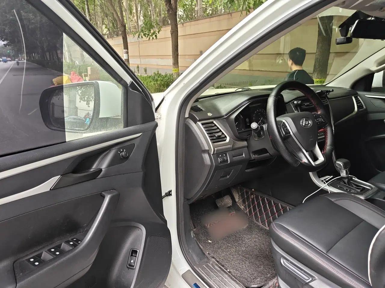 SAIC MAXUS T60 2017 2.0T Gasoline Automatic 4x4 High-Ride Elite Standard Cabin — миниатюра 17