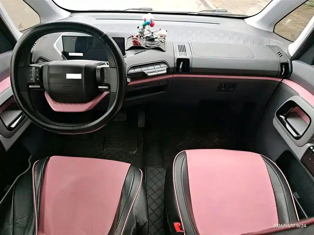 Baojun E300 2020 Interstellar Intelligent Driving Edition — миниатюра 8