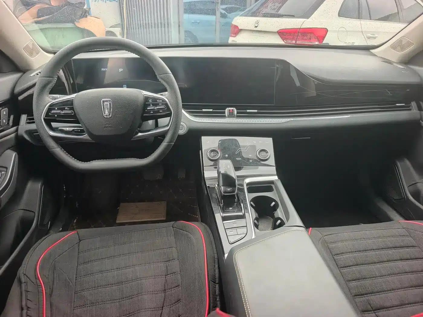 Bestune B70 2023 Model, Third Generation, 1.5T Automatic Enjoyment Edition — миниатюра 10
