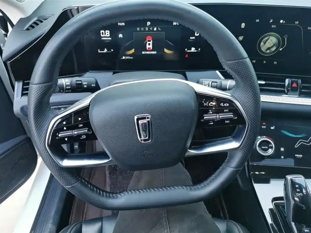 Bestune B70 2021 1.5T Automatic 15th Anniversary Edition — миниатюра 11