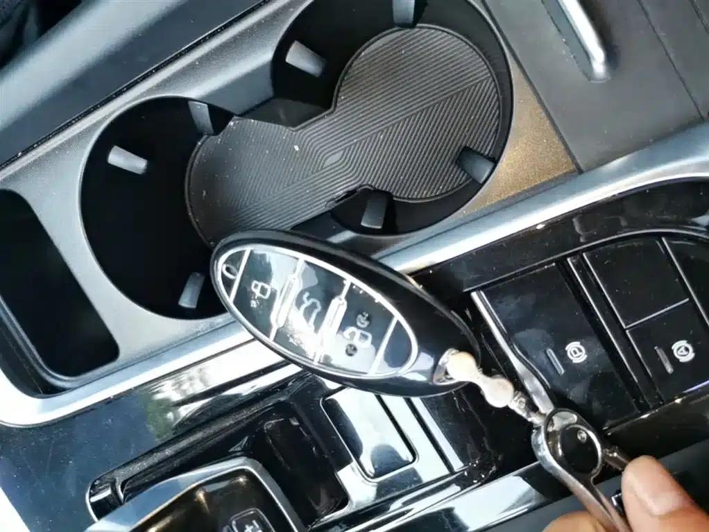 Bestune B70 2021 1.5T Automatic 15th Anniversary Edition — миниатюра 9