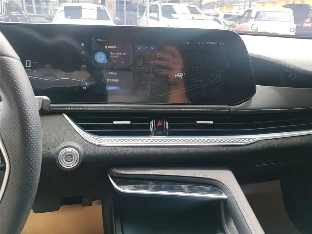 Bestune B70 2024 Fourth Generation 2.0T Leading Edition — миниатюра 13