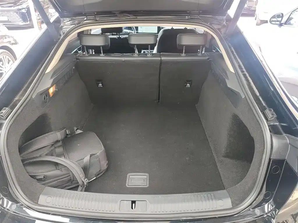 Bestune B70 2024 Fourth Generation 2.0T Leading Edition — миниатюра 19