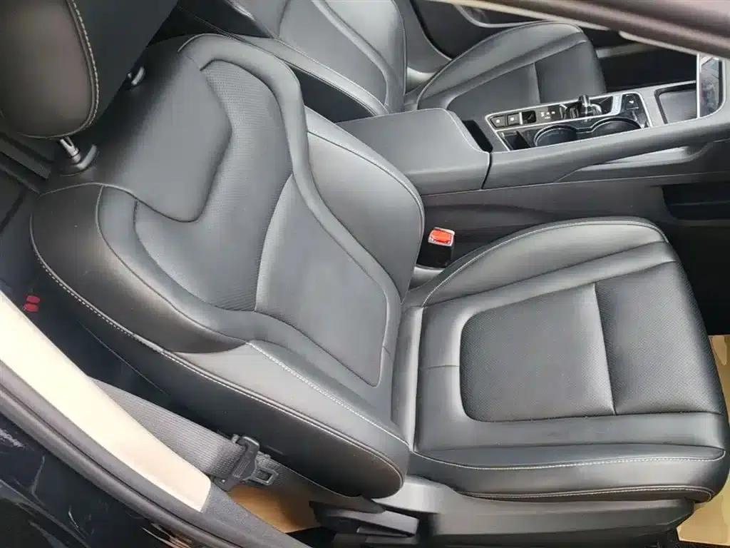 Bestune B70 2024 Fourth Generation 2.0T Leading Edition — миниатюра 25