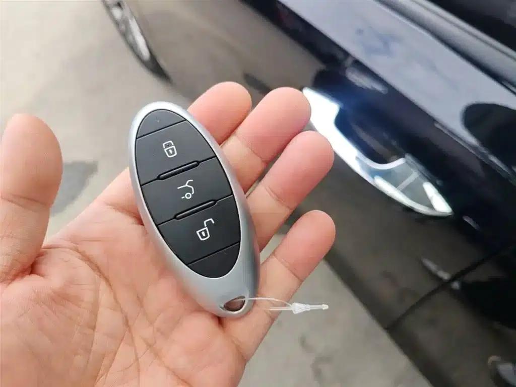 Bestune B70 2024 Fourth Generation 2.0T Leading Edition — миниатюра 9