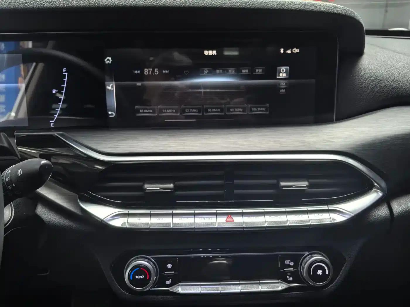 Bestune T77 2021 PRO 280 TID Automatic Luxury — миниатюра 13