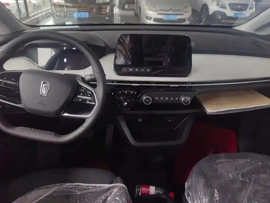 Bestune NAT 2023 PRO Enjoy Travel Edition 425km — миниатюра 12