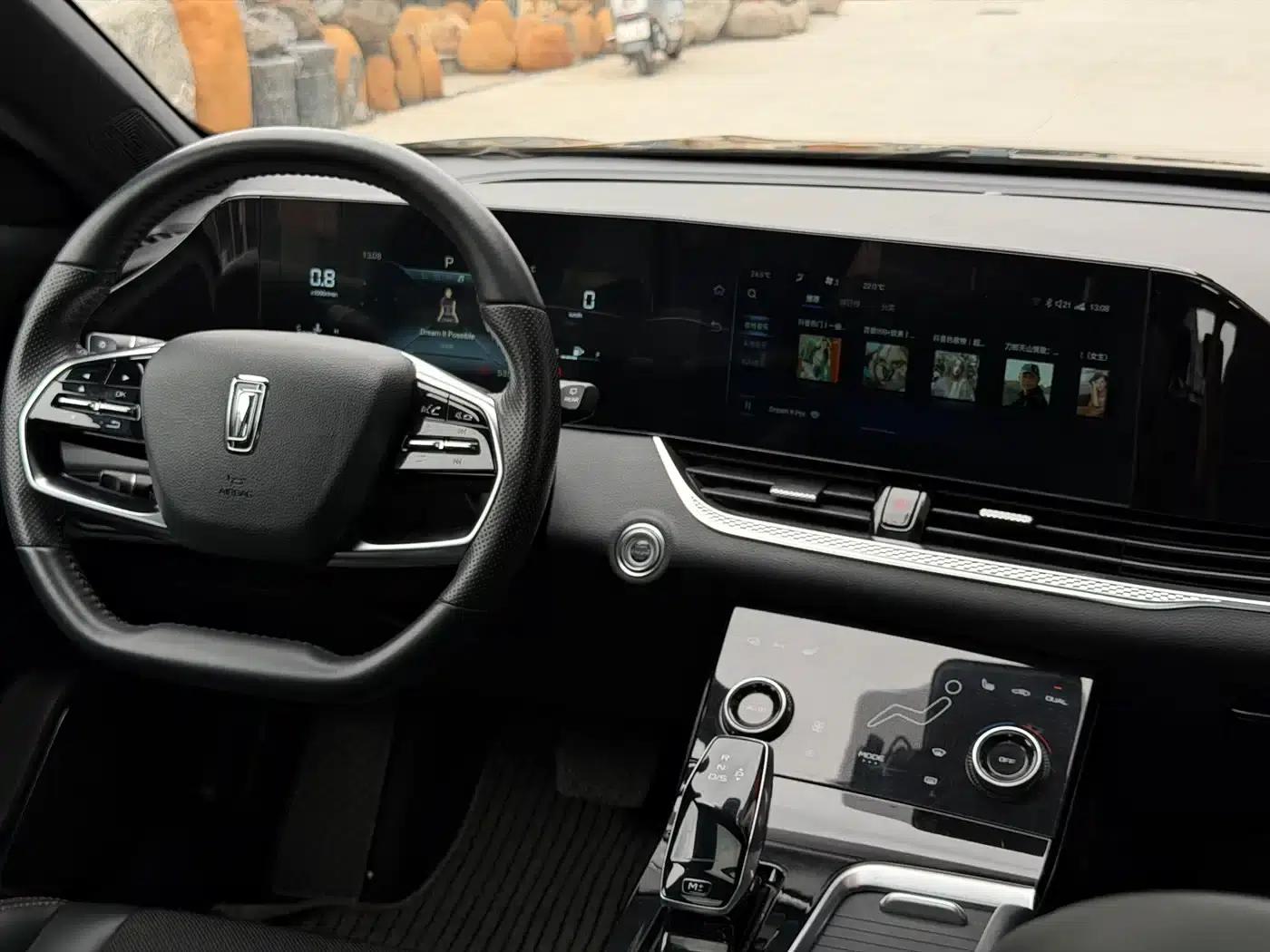 Bestune B70S 2022 Black Warrior Co-creation Edition 1.5T Intelligent and Trendy Commander — миниатюра 12