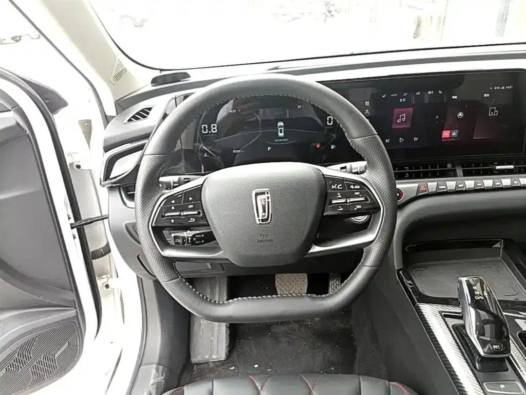 Bestune T55 2021 1.5T Automatic Enjoyment Edition — миниатюра 11