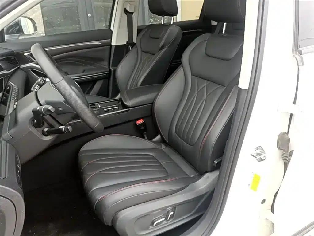 Bestune T55 2021 1.5T Automatic Enjoyment Edition — миниатюра 15