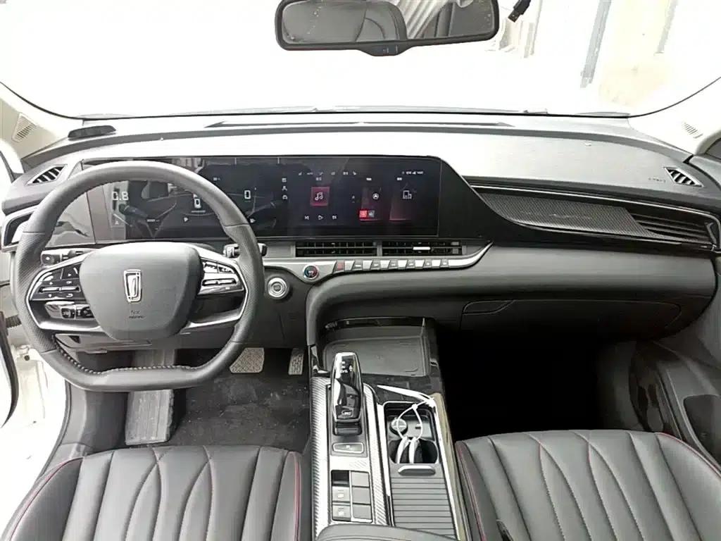 Bestune T55 2021 1.5T Automatic Enjoyment Edition — миниатюра 10